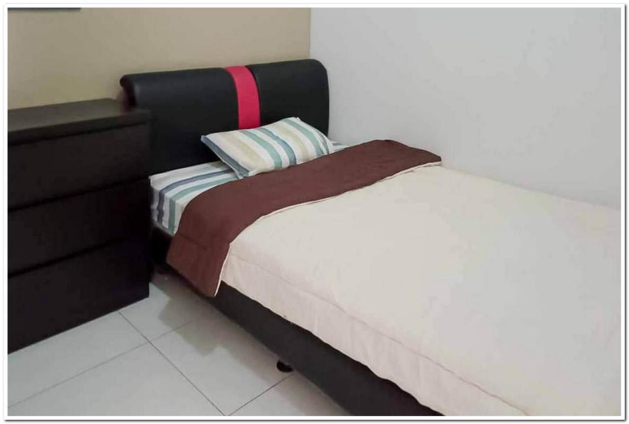 Syukur Guesthouse Syariah Near Exit Toll Cikopo Redpartner Cikampek Extérieur photo